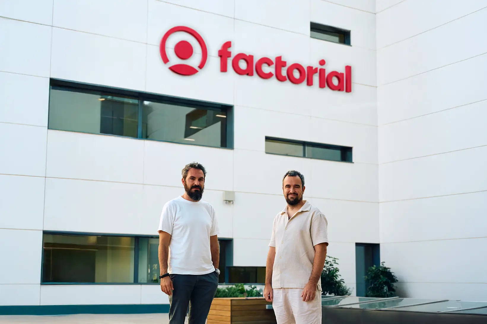 Factorial raggiunge i 100 milioni di ARR e consolida la leadership